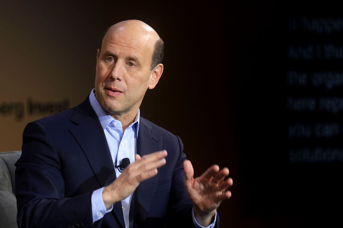 Featured image for Dimon Warns of Rising Risks in Bank Lending and Corporate Debt