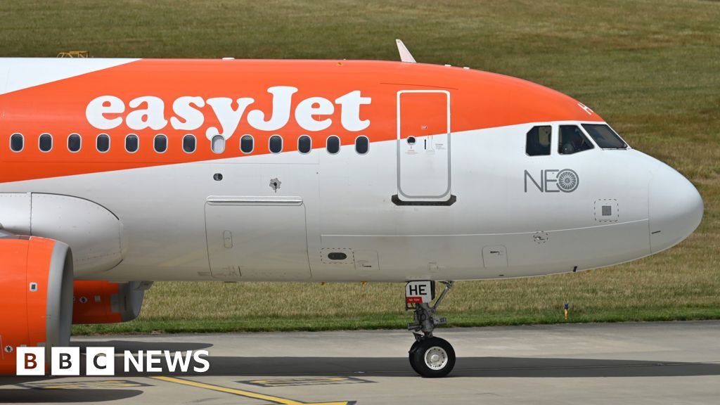 Featured image for EasyJet pilot suspended after drunken naked incident at hotel