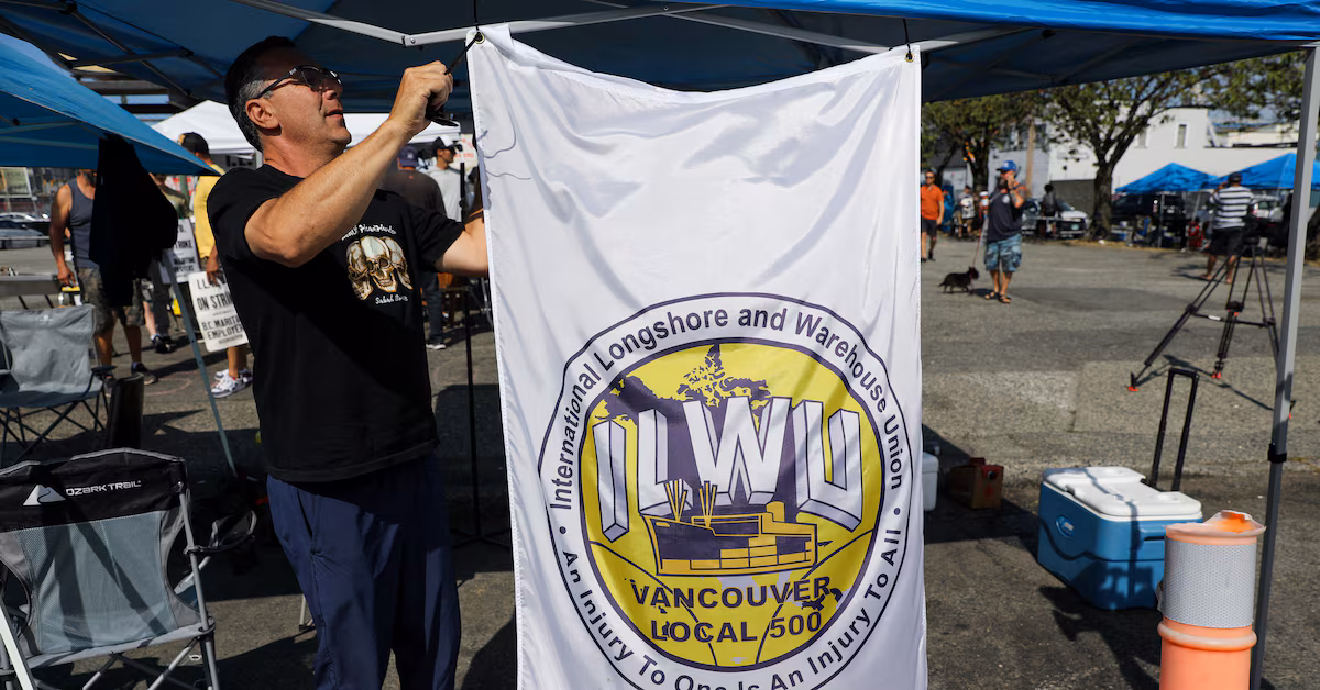 Featured image for US Dockworkers Union Declares Bankruptcy