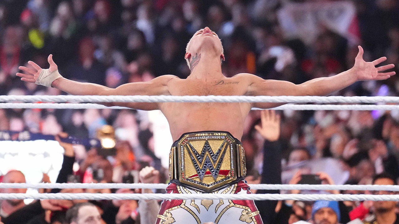 "Cody Rhodes Upsets Roman Reigns to Claim WWE Universal Championship at WrestleMania 40"