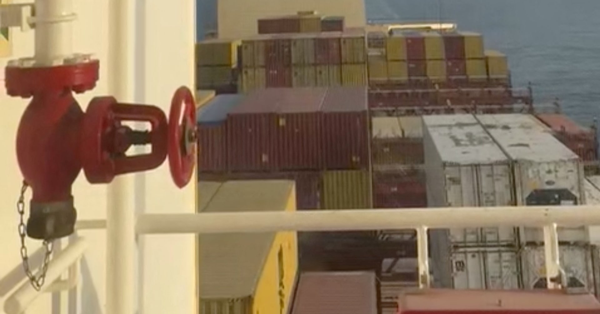 "Iranian Special Forces Seize Israel-Linked Ship in Strait of Hormuz"