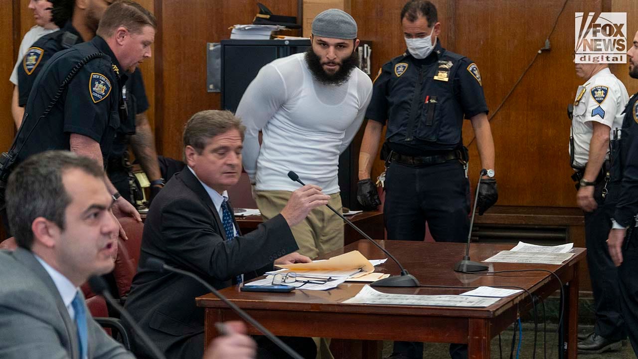"NYC Palestinian man sentenced for brutal antisemitic beating as judge removes angry supporters from court"