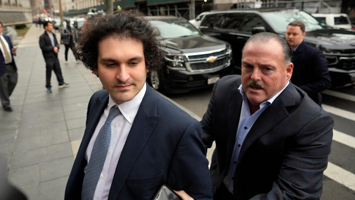 FTX Entities Paid Execs Billions Before Collapse, Including $2.2B to Sam Bankman-Fried