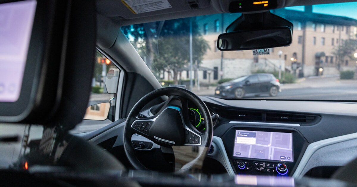 "Unregulated Robot Cars Spark Complaints in Austin"