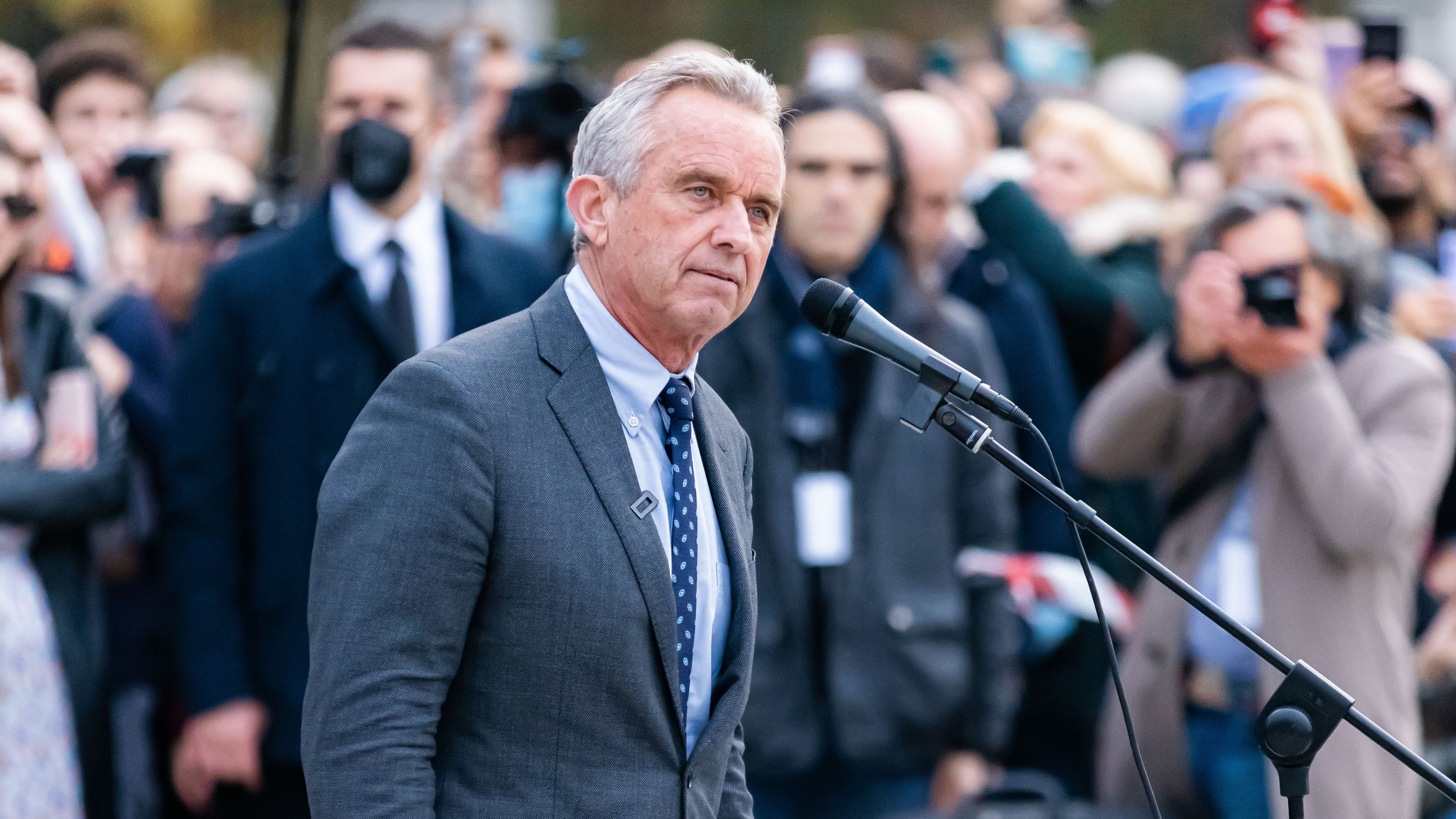 "RFK Jr's 10-point Plan: Banning Fracking to Combat Plastics Pollution"