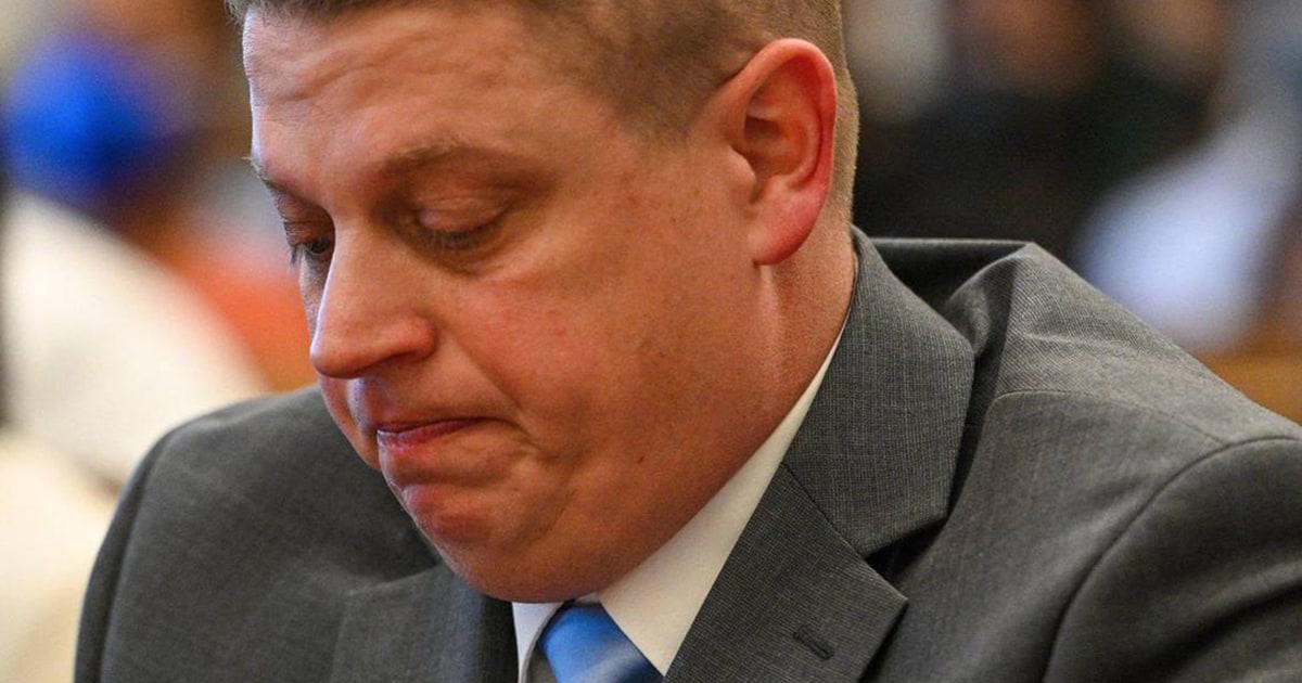 Missouri prosecutor urges governor not to pardon ex-KCPD officer convicted of killing.