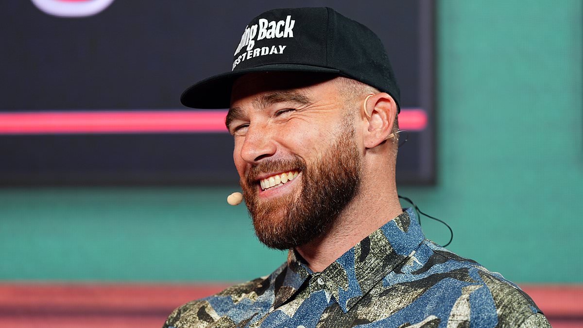 Jason Sudeikis Presses Travis Kelce on Proposing to Taylor Swift During Skit