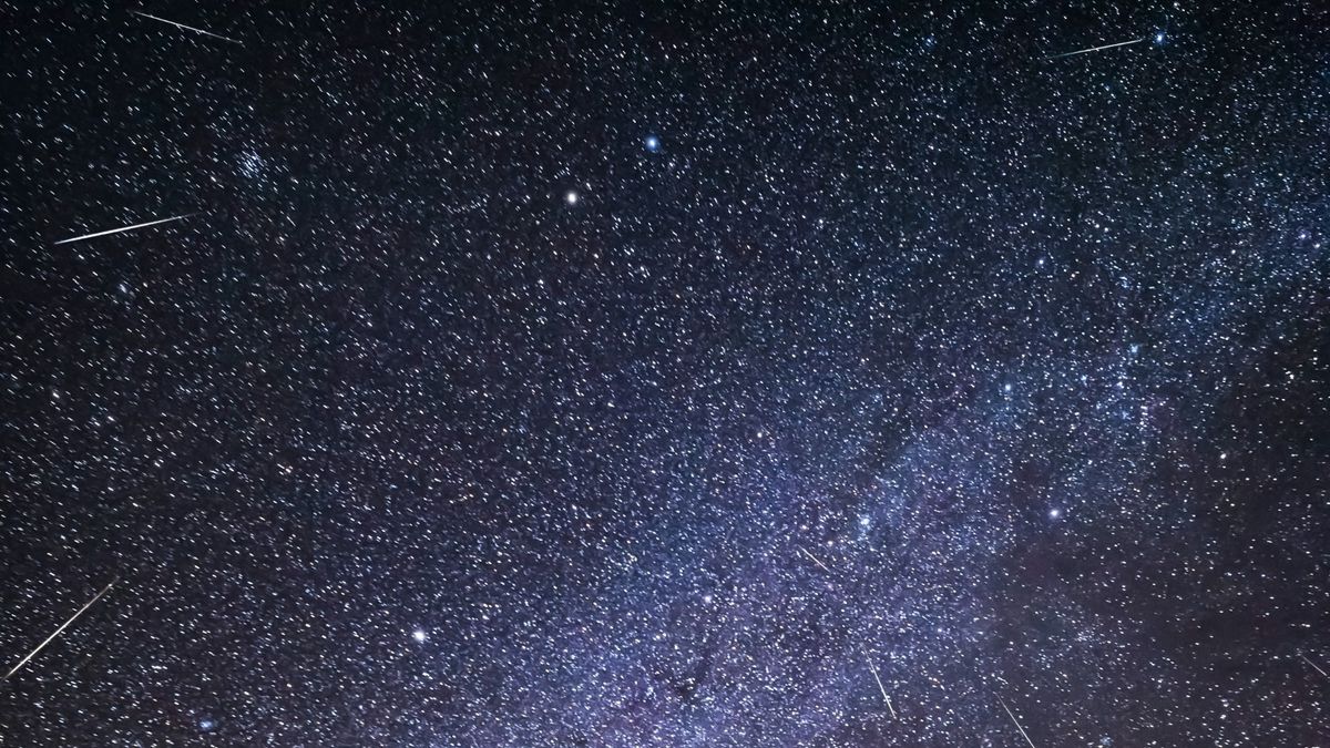 Featured image for Geminid Meteor Shower Kicks Off: What to Expect