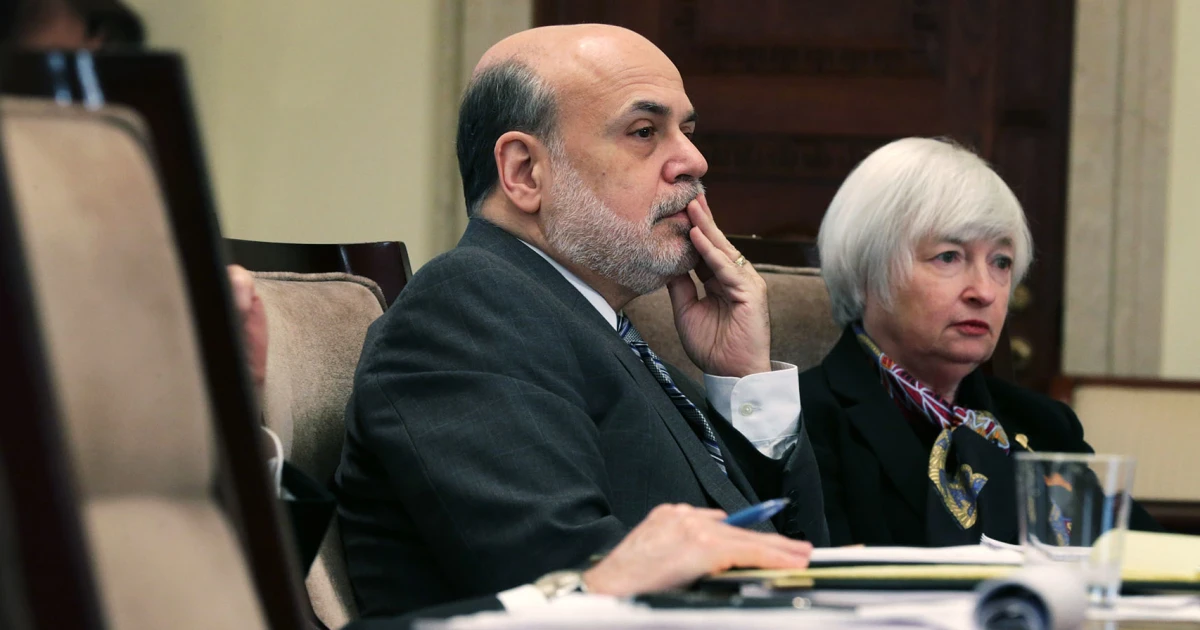 Featured image for Former Fed Chairs Urge Supreme Court to Keep Lisa Cook Amid Inflation Concerns