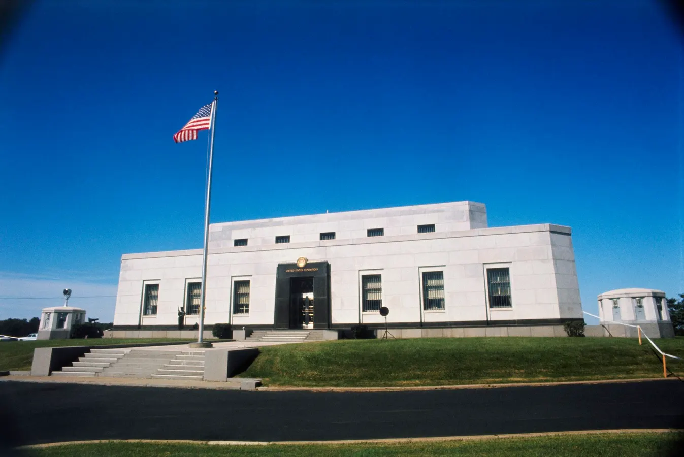 Featured image for Treasury Considers Gold Revaluation to Address Debt and Bitcoin Reserves