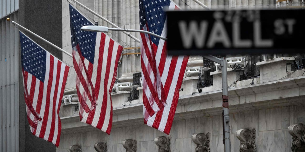 "Market Rebellion: Powell's Inflation Gamble and the Fed's Reputation"