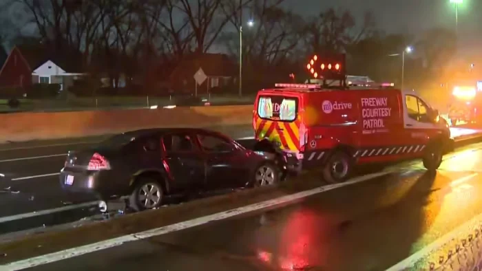 "Drunken Crash Involving MDOT Van Leads to Arrest of 23-Year-Old Woman in Detroit"