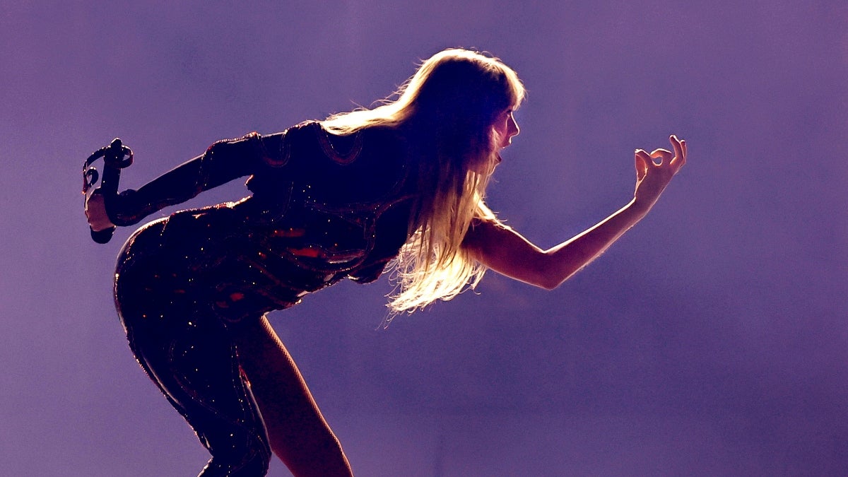 Taylor Swift Grieves Loss of Fan Before Brazil Concert