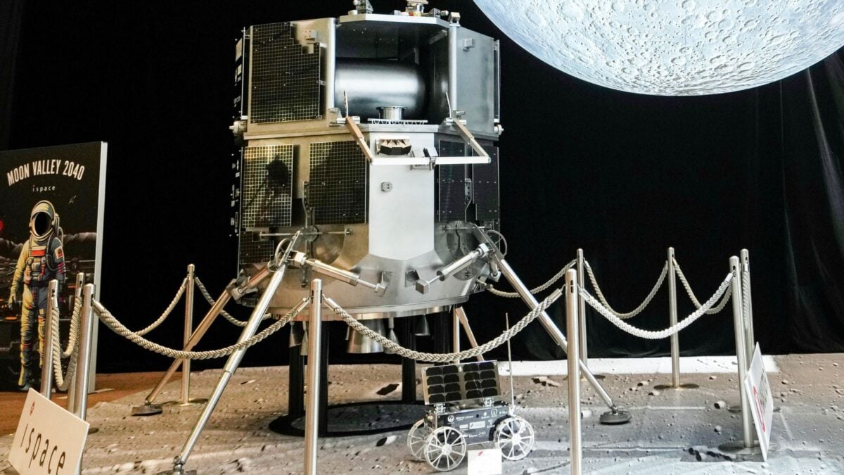 Featured image for Japanese Private Lunar Lander Crashes During Second Attempt