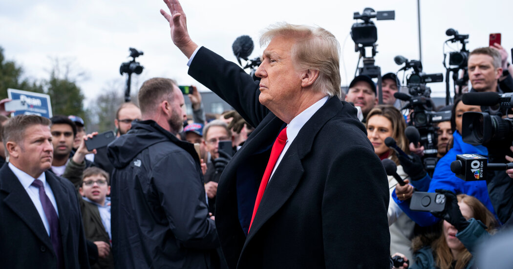 "Federal Appeals Court Upholds Gag Order in Trump's DC Election Case"