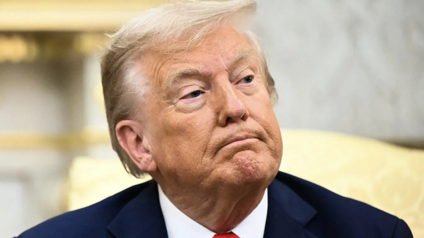 Trump Expresses Desire to Meet North Korea’s Kim Jong-un During South Korea Summit