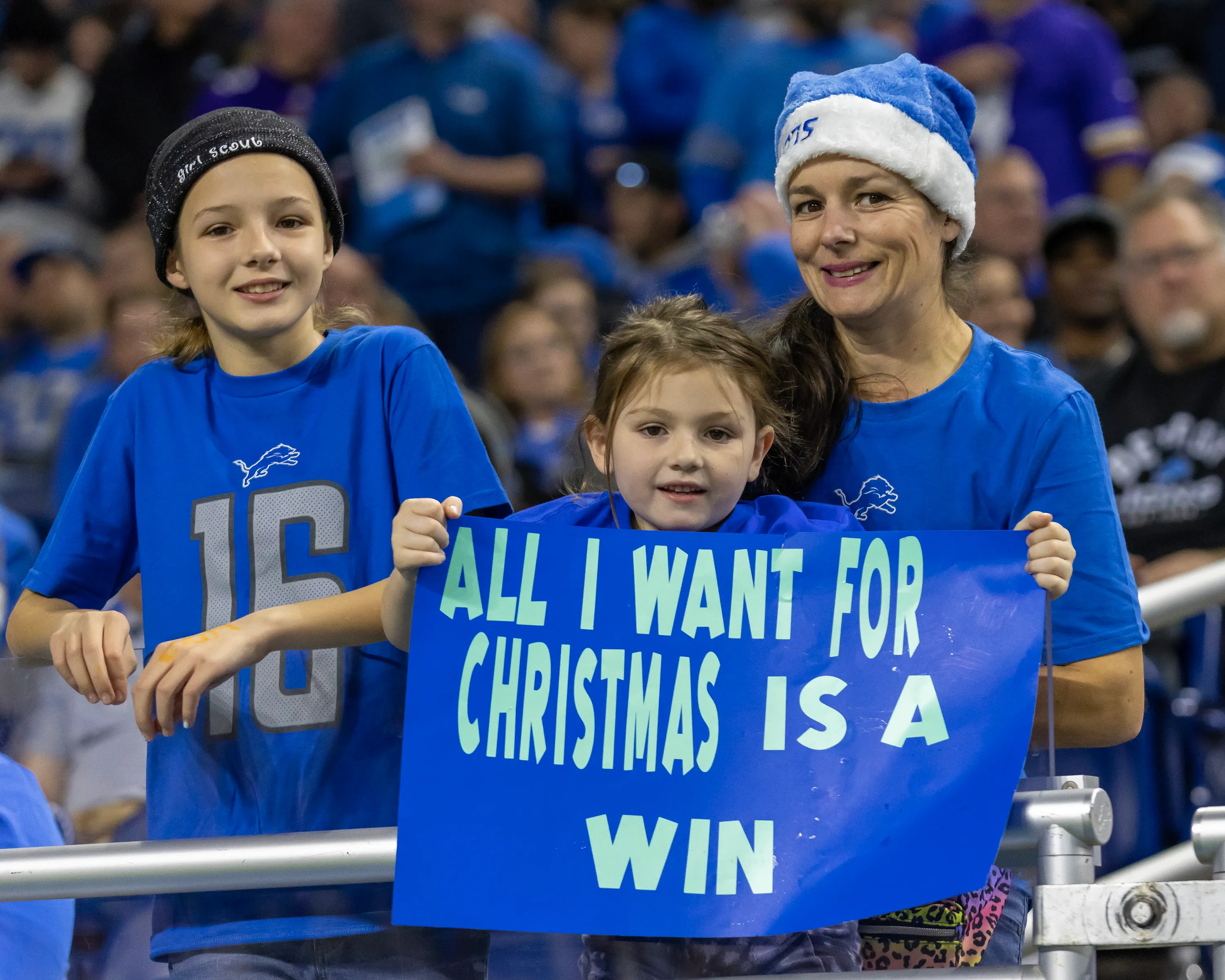 Featured image for Lions vs. Vikings: Christmas Day Showdown Preview and Predictions