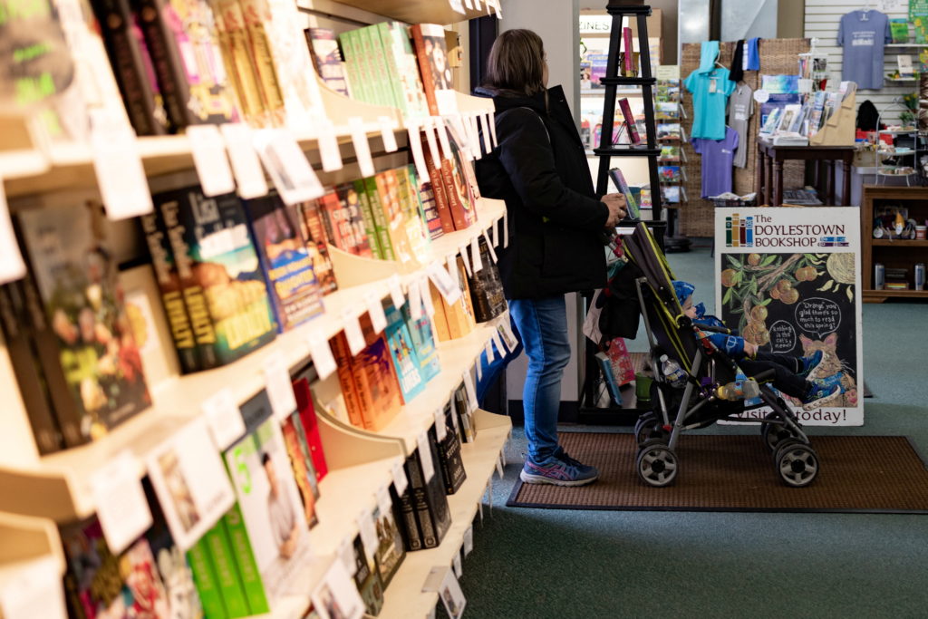 "Must-Read Books of 2023: Critics' Picks, Staff Favorites, and Award-Winning Novels"