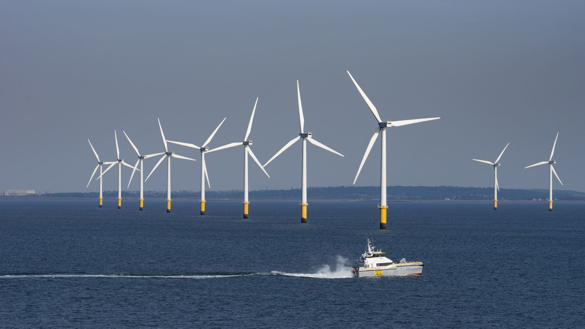 Featured image for Orsted Shares Rise as Court Allows U.S. Offshore Wind Farm Construction to Resume
