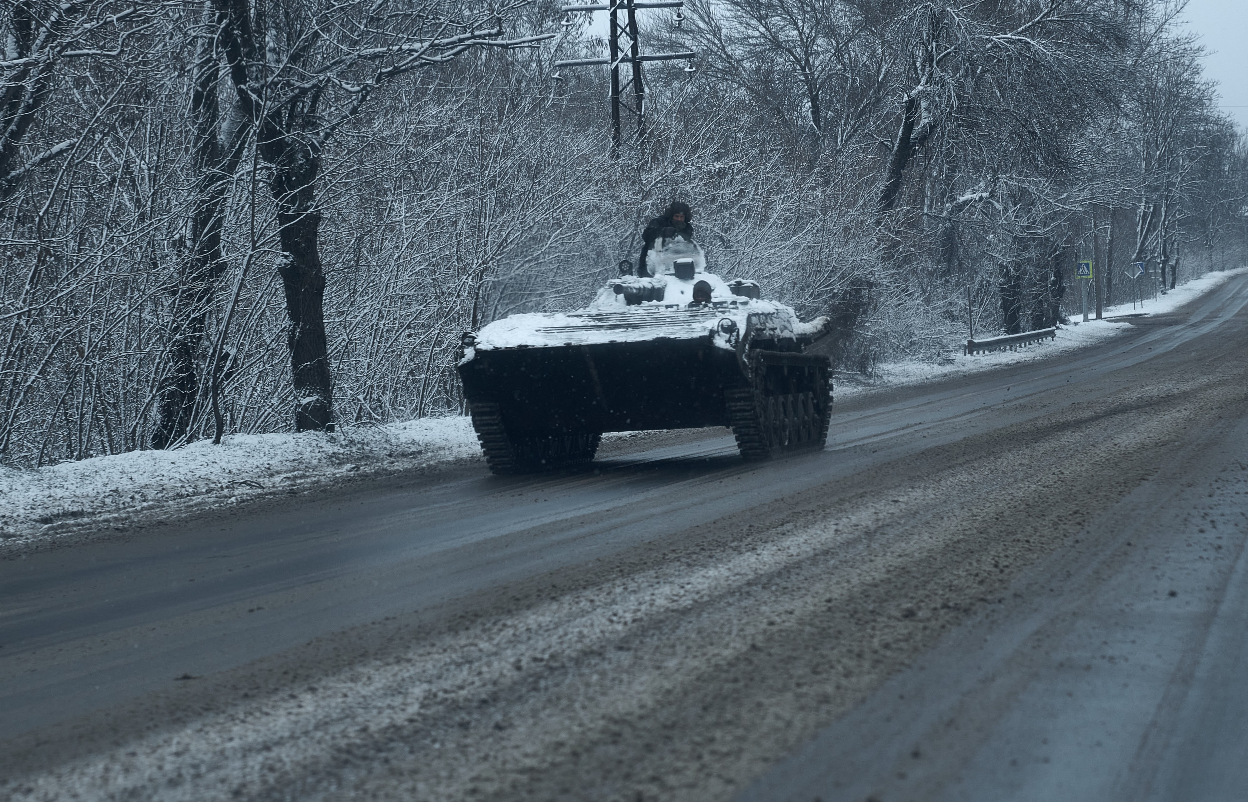 Featured image for "Ukraine War: Russian Offensive Threat Looms Amidst Recent Ground Gains"