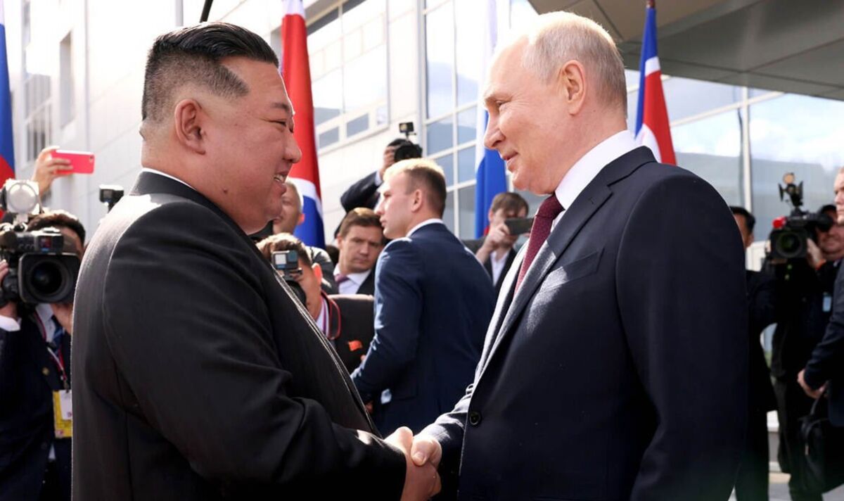 "North Korea's Munition Transfers to Russia Raise Concerns Amidst Ukraine Conflict"