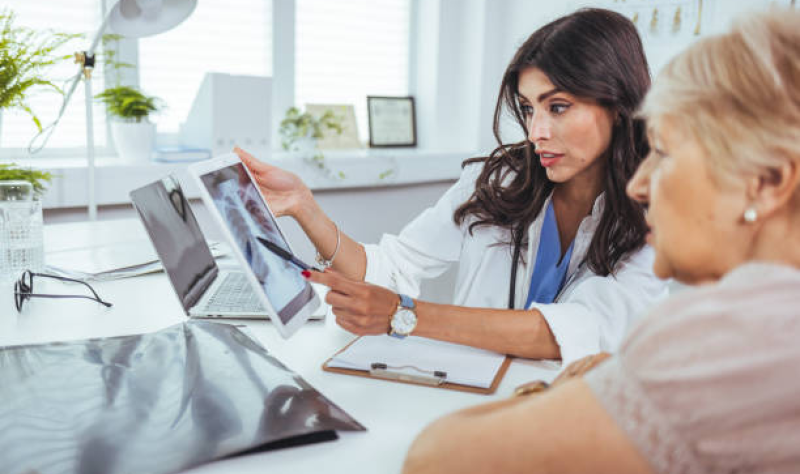 Featured image for mRNA COVID vaccines show promise in enhancing cancer treatment and survival