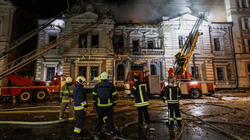 "Russia Escalates Assault with Missiles and Drones in Retaliation for Border City Attack"