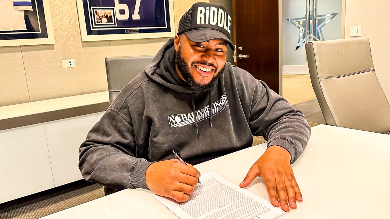 Chuma Edoga Joins Cowboys' Offensive Line in Free Agency