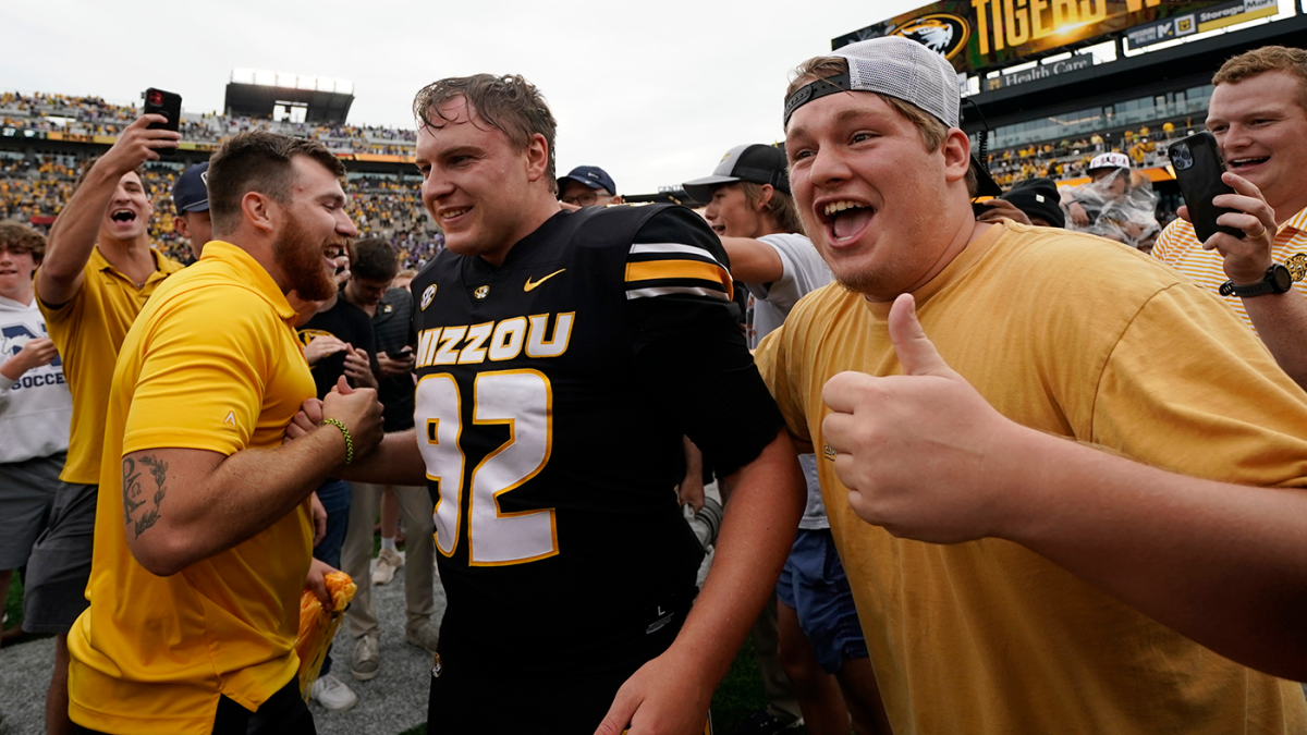 Missouri's Insane 61-Yard Walk-Off Field Goal Shocks No. 15 Kansas State