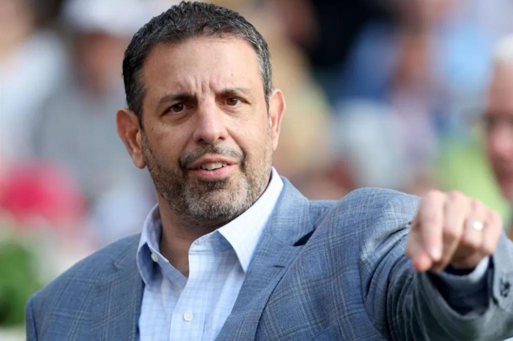 Featured image for "St. John's Receives Billionaire Alum's Generous NIL Lifeline Amid Pitino's Apology"