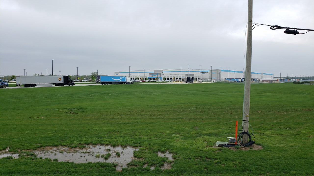 Featured image for Police investigate death of Amazon employee at Fort Wayne facility.