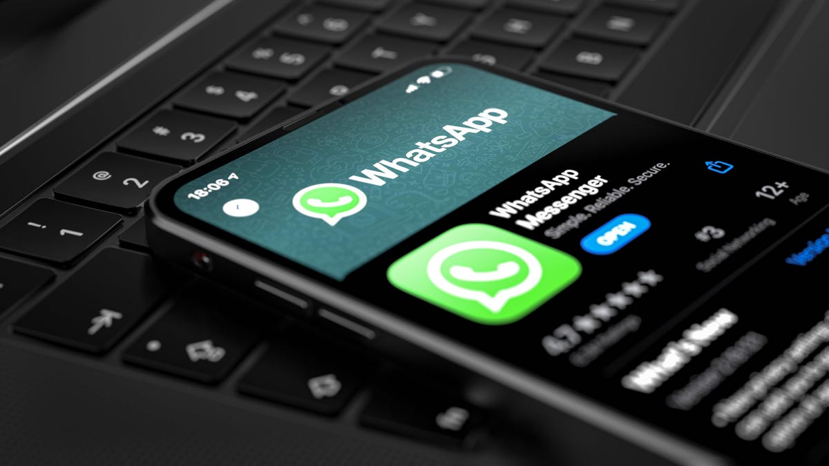 Featured image for WhatsApp now allows multiple phone usage for one account.