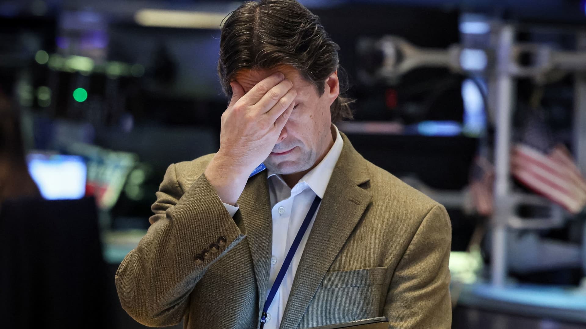 Navigating the S&P 500: Strategies for Volatile Markets