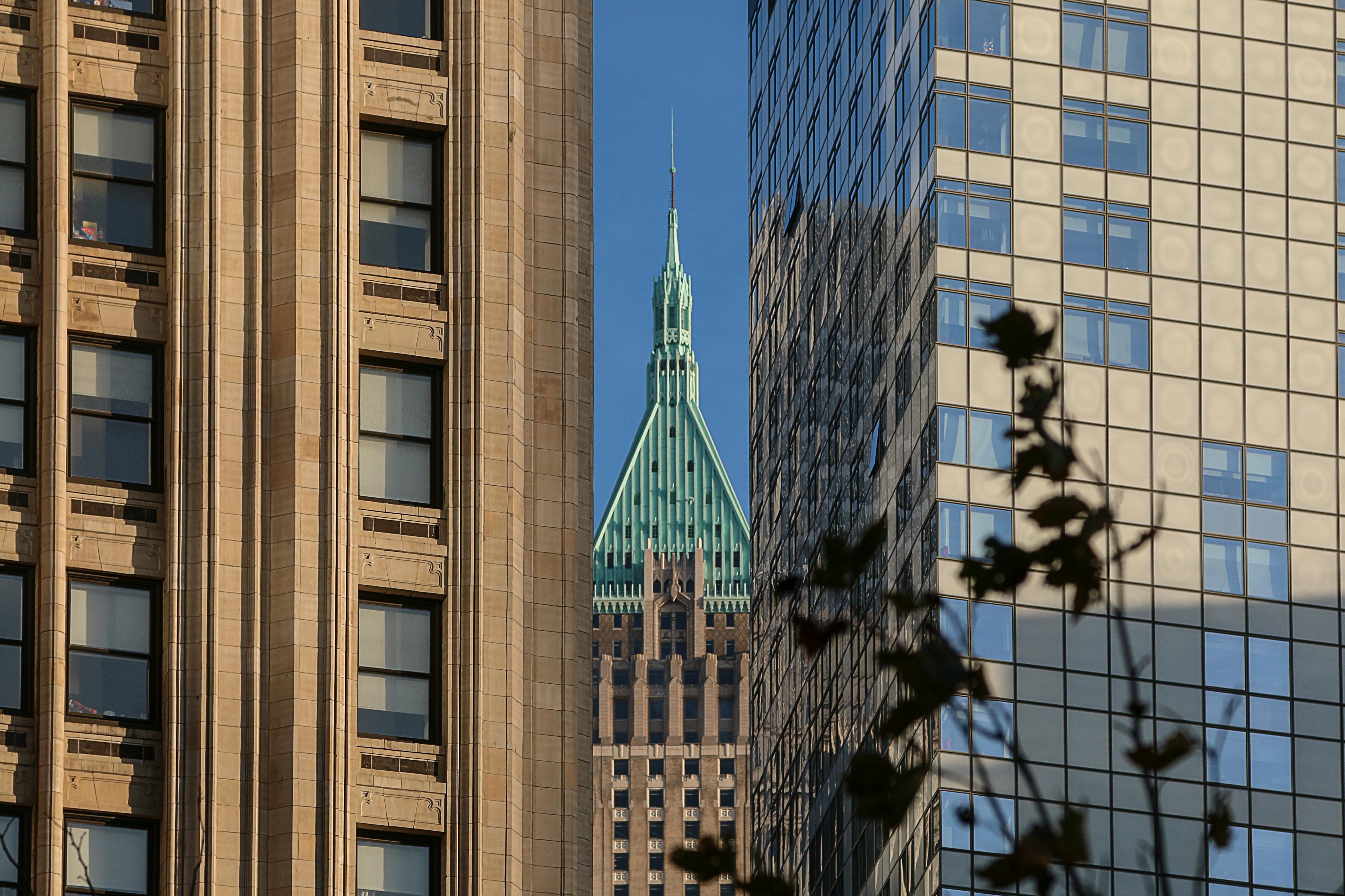 "Top Banks Embrace Bitcoin ETFs: Merrill Lynch, Wells Fargo, and More Join the Crypto Movement"