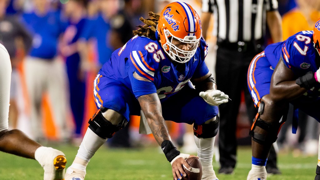 Featured image for Florida Football: Injuries and Returns Shape Gators' Game Against Charlotte