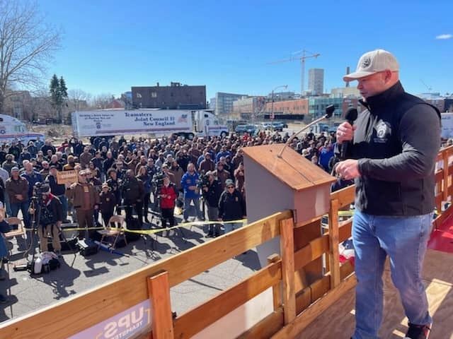 Teamsters demand resolution of supplemental and regional contracts before national talks with UPS.