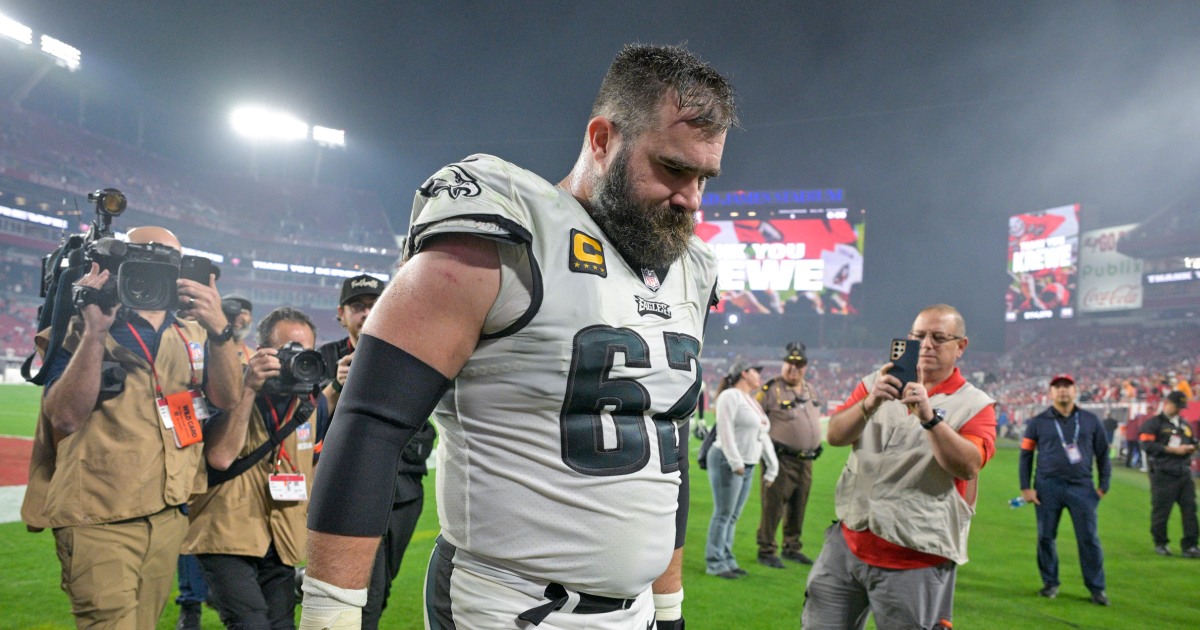 "Jason Kelce Announces Retirement from NFL After 13 Seasons with Eagles"