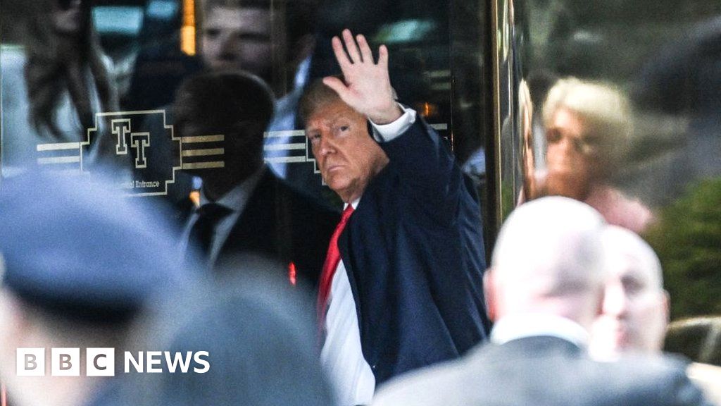 Trump prepares for arraignment amidst felony charges and media frenzy.