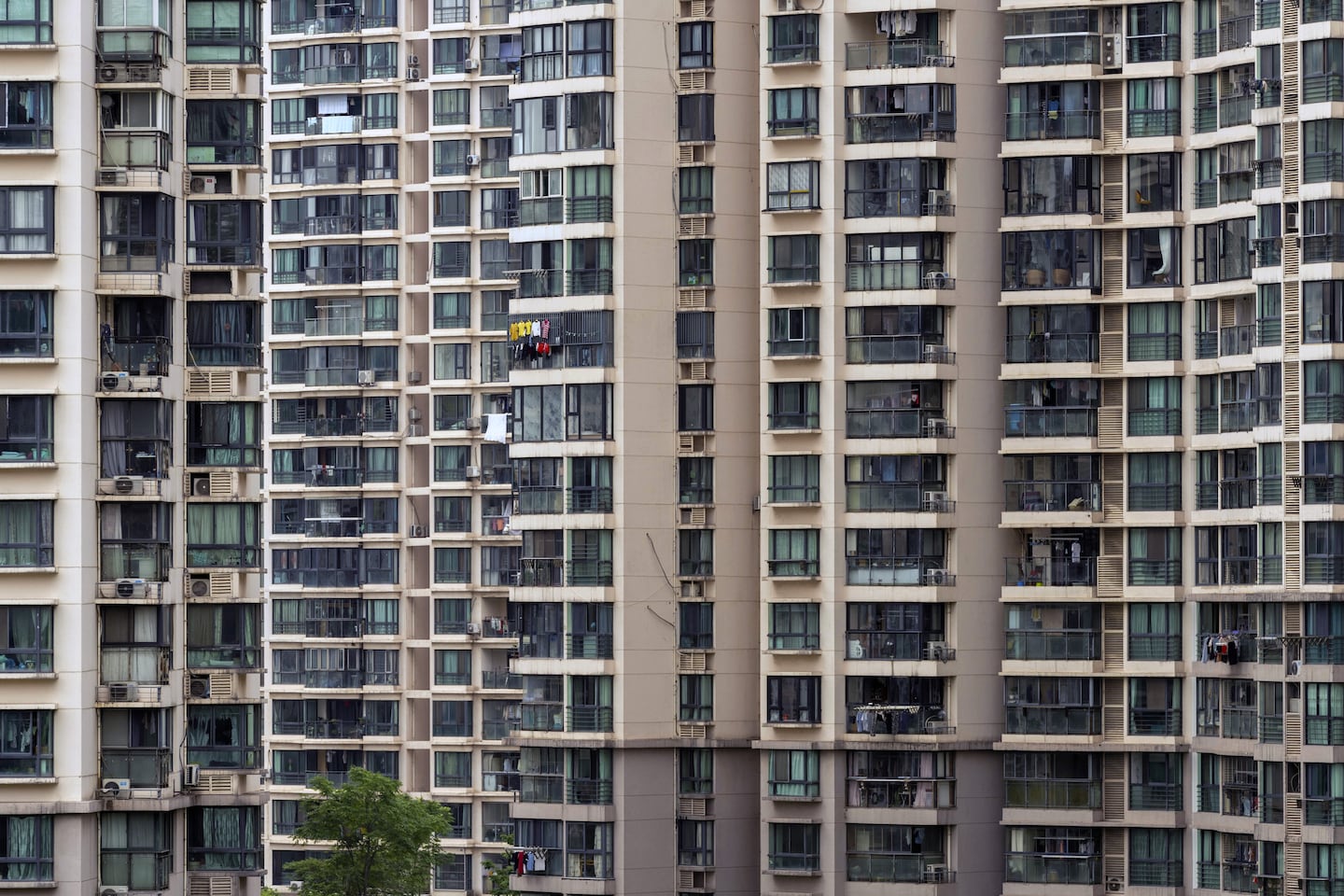 Featured image for China's Housing Market Crisis Deepens Amid Falling Prices and Investment