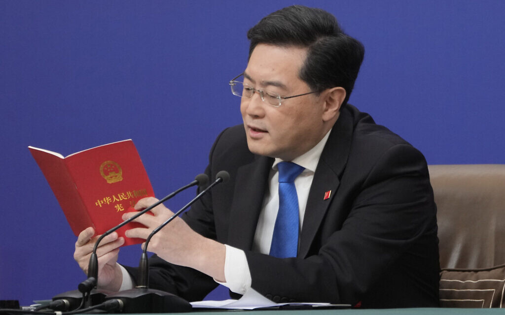China offers to facilitate Israel-Palestine peace talks.
