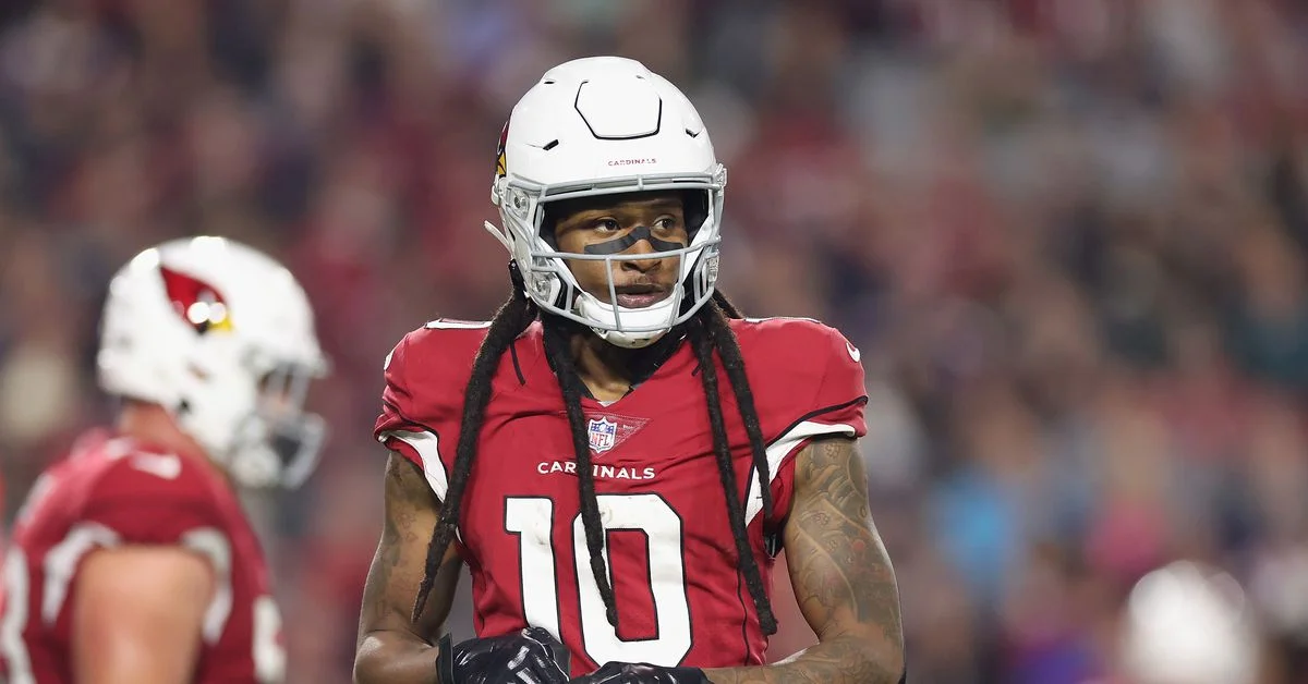 Titans Outshine Patriots in Aggressive Pursuit of DeAndre Hopkins