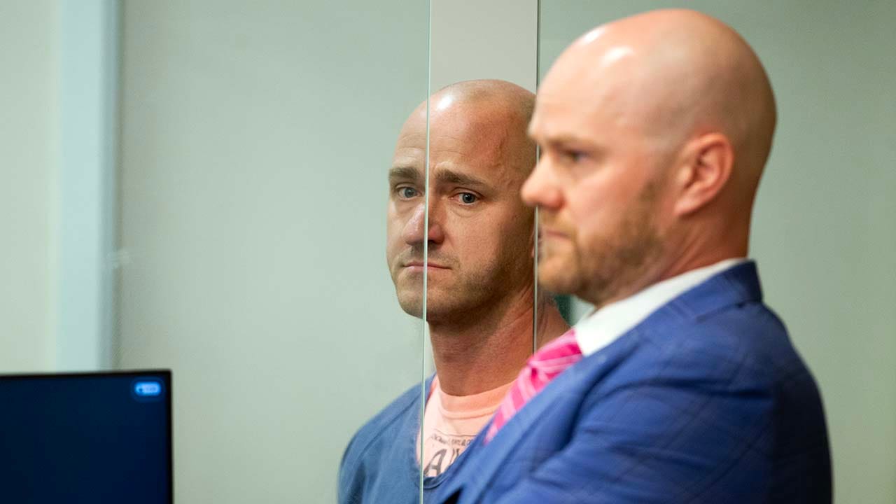 Featured image for Off-duty pilot indicted for attempting to sabotage plane engines mid-flight