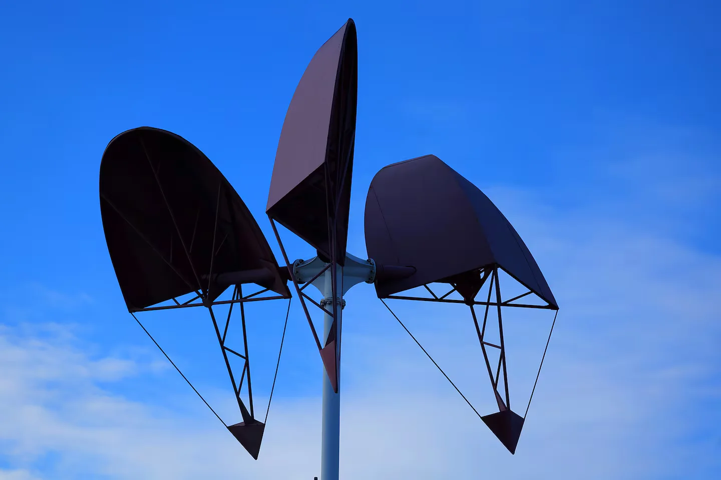 Porter Square's Spinning Sculpture: A 1980s Public-Art Milestone