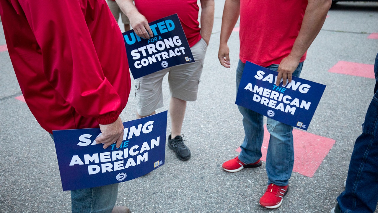 The Economic Impact of a Potential UAW Strike on the US Auto Industry