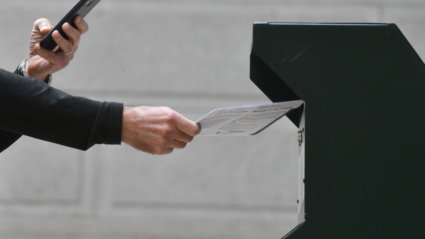 Featured image for Trump Reignites Push to Ban Mail-In Voting Ahead of 2026 Elections