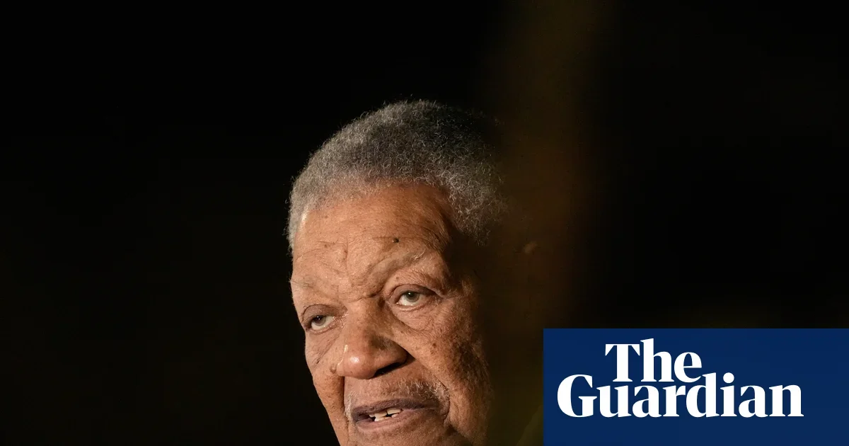 Fulton County Chair says he was warned of arrest before FBI raid on election documents