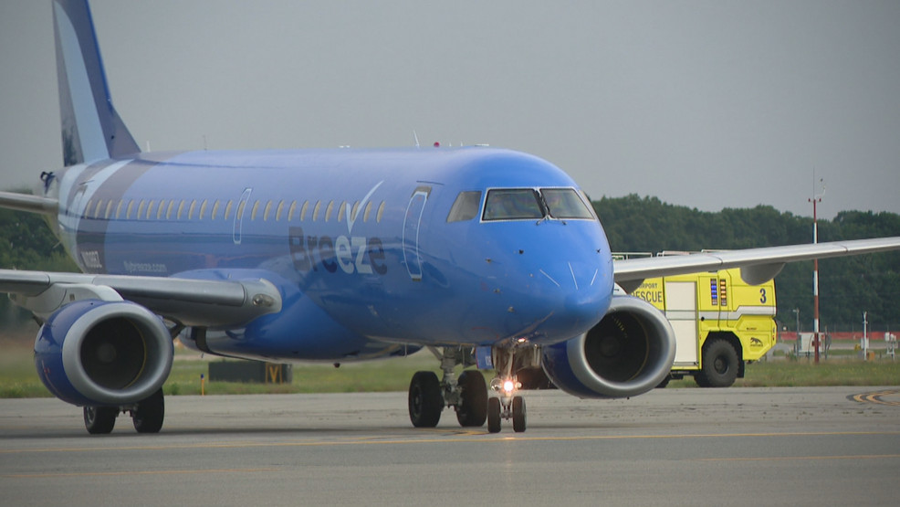Featured image for Breeze Airways Expands Operations to Rhode Island and West Virginia.