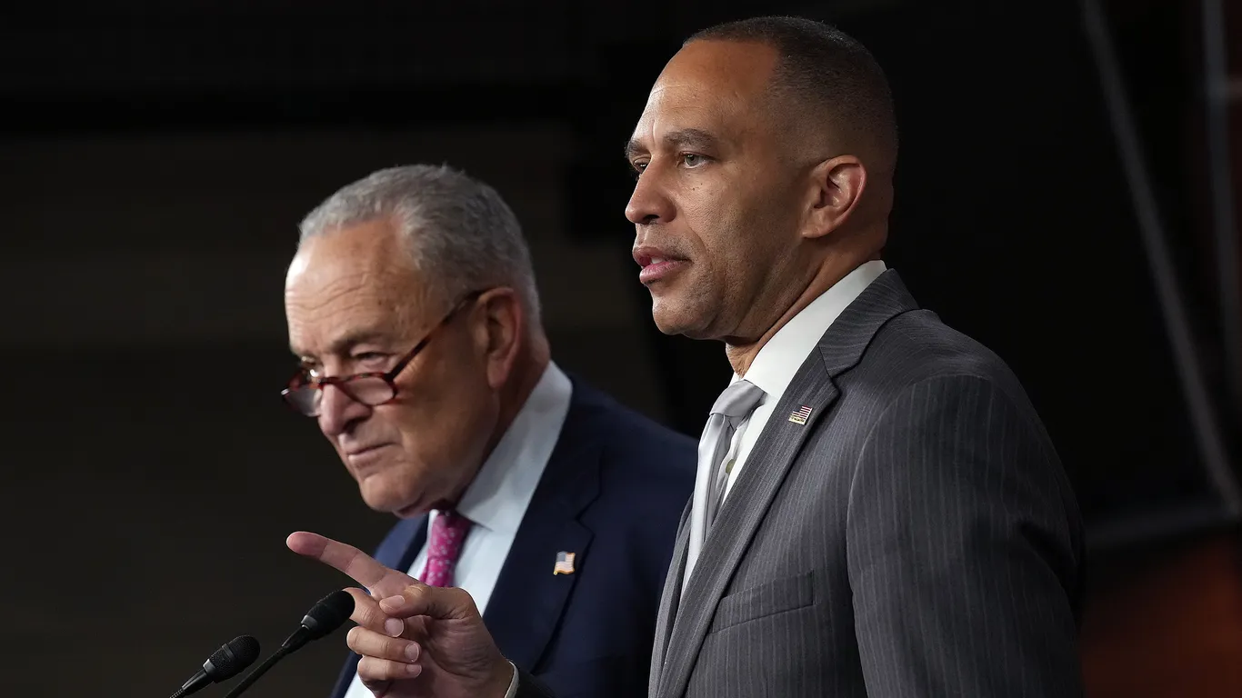 Featured image for Trump to meet with Democrats as shutdown risks escalate