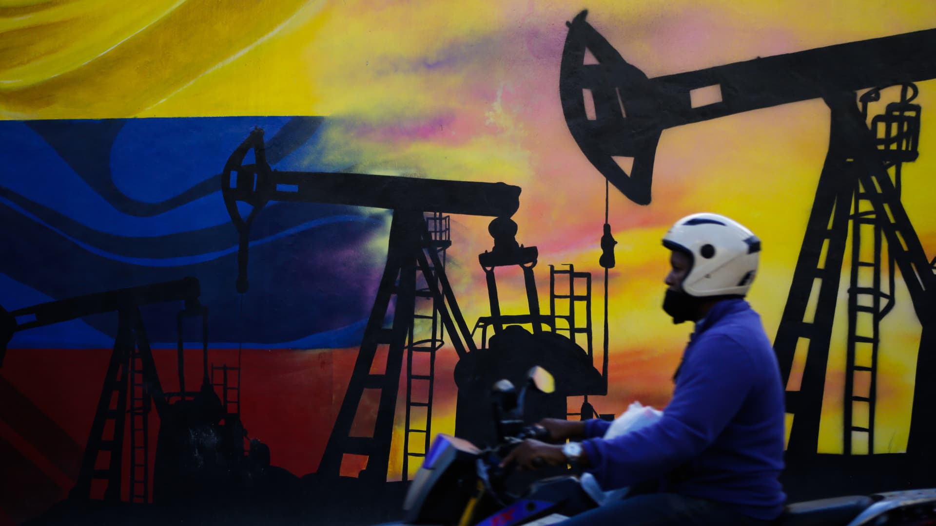 Featured image for Oil Markets React to U.S. Actions and Political Unrest in Venezuela