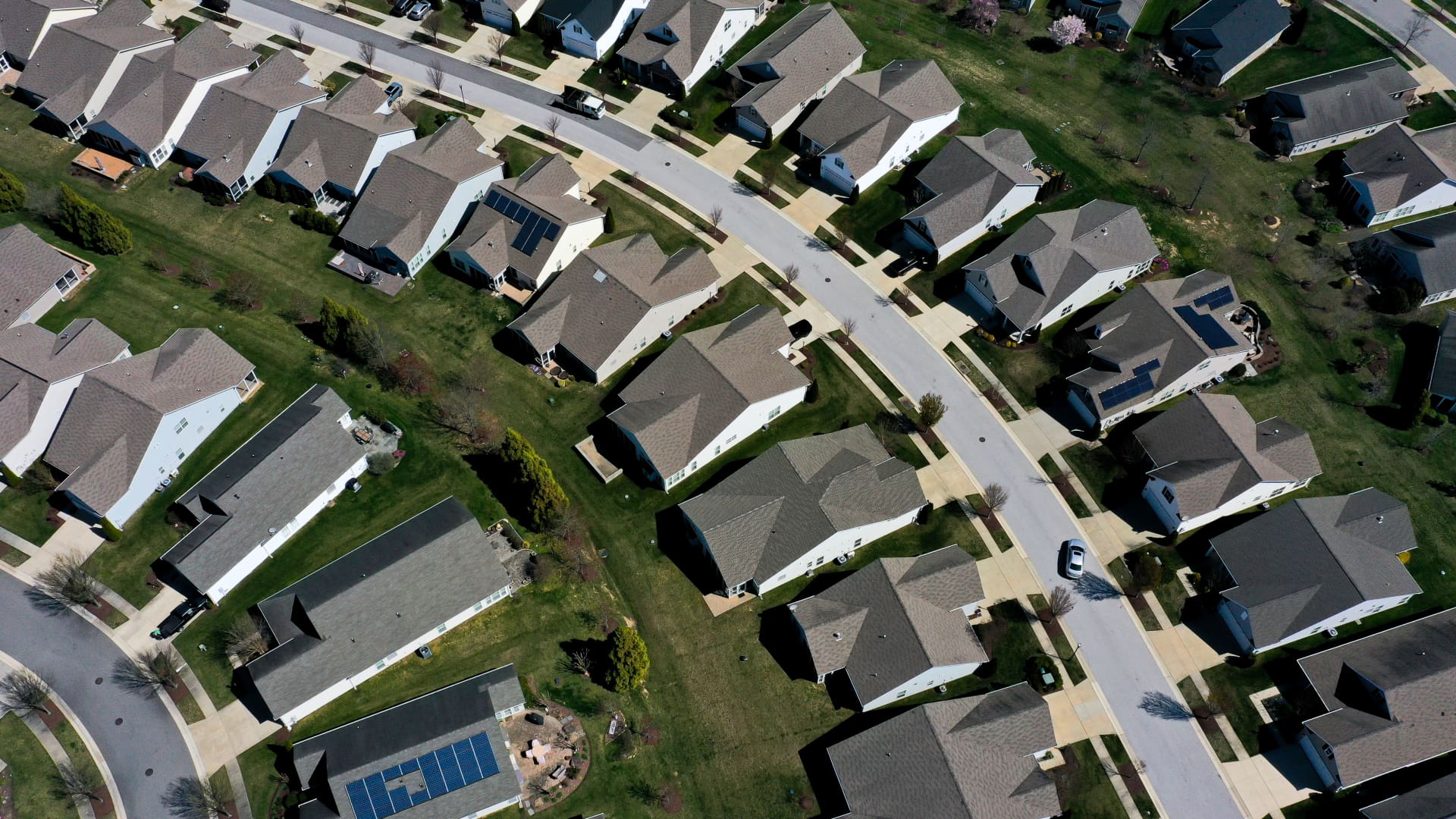 March Home Sales and Prices Experience Significant Drops in the U.S.